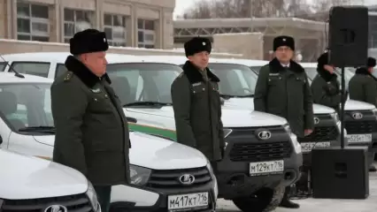 В Татарстане автопарк минэкологии пополнили 20 машин к 30-летию ведомства