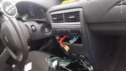 Житель Камских Полян за день ограбил две машины и прохожего - НТР 24