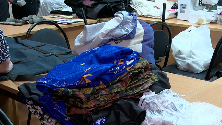 В Нижнекамске работает добровольческий цех по пошиву вещей для СВО