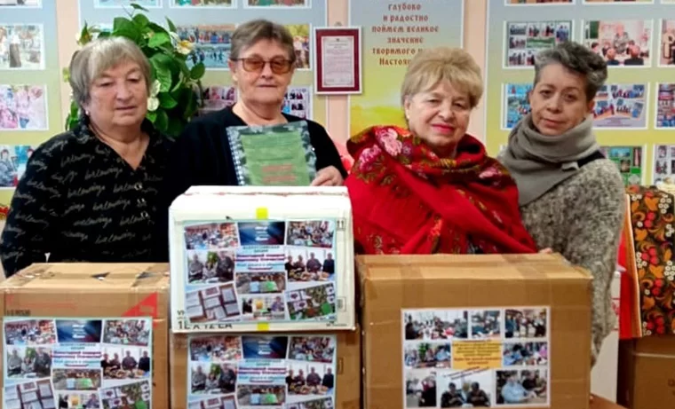 Жительницы Нижнекамска собрали рождественские подарки для солдат
