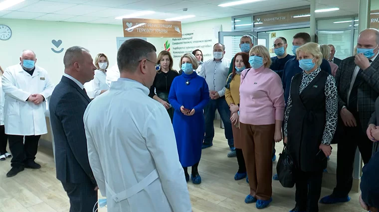 Нижнекамские депутаты ознакомились с работой приемно-диагностического отделения ЦРБ