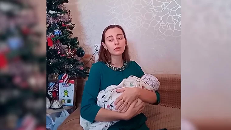 В Татарстане экипаж ДПС помог беременной женщине доехать до роддома