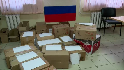 Нижнекамцы собрали именные посылки для выпускников школы № 9, принимающих участие в СВО - НТР 24