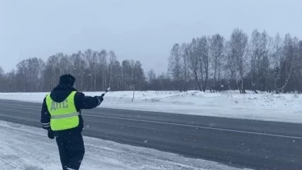 В 2022 году 400 нижнекамцев садились за руль, не имея водительских прав - ГИБДД напомнила об ответственности - НТР 24
