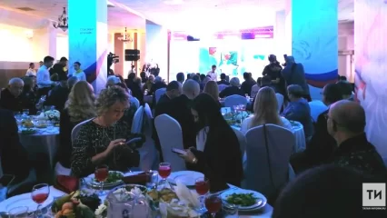 В Казани чествовали врачей, лечивших людей в Лисичанске - НТР 24