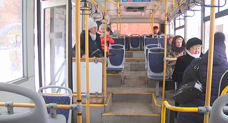 В Татарстане предложили официально регламентировать места для кондукторов в автобусах