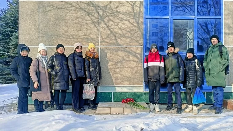 Нижнекамские школьники почтили память Героя Советского Союза Никиты Кайманова