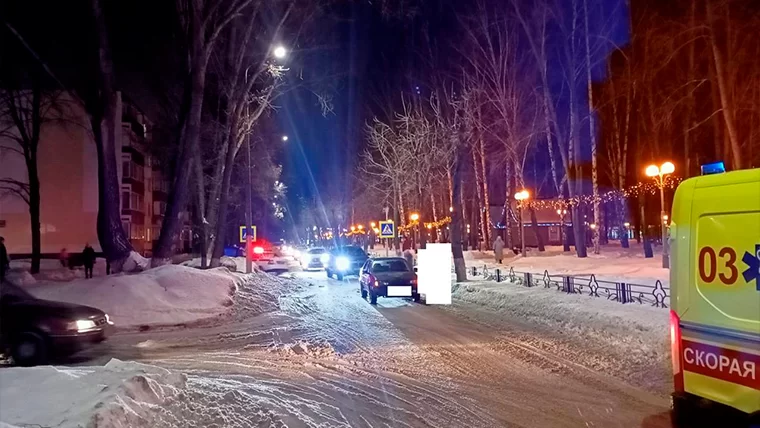 В Нижнекамске бабушка попала под колёса авто на пешеходном переходе
