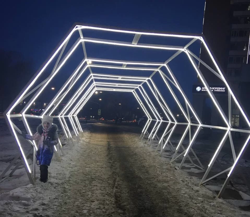 В Нижнекамске пешеходные световые тоннели будут украшать город и в летний период