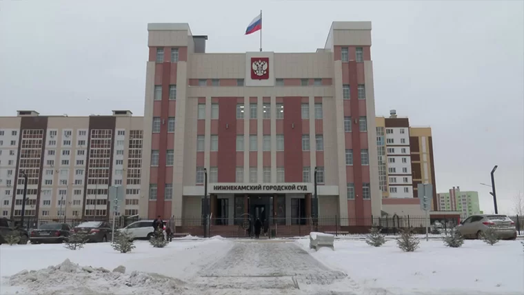 В Нижнекамске нетрезвый водитель лишился машины и получил 200 часов обязательных работ