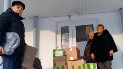 Жители Нижнекамского района связали 40 пар шерстяных носков для мобилизованных - НТР 24