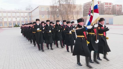 Мэр Нижнекамска поздравил жителей с Днём защитника Отечества - НТР 24