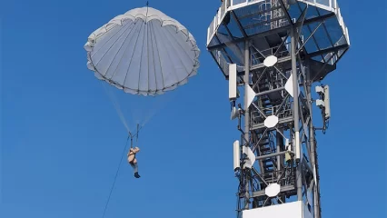 У парашютной вышки в Нижнекамске организовали семейное мероприятие «Сыны и дочери Отчизны» - НТР 24