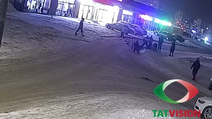 В Нижнекамске прохожие поймали воришку с ящиком алкоголя - НТР 24