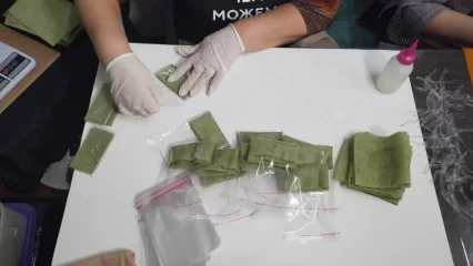 Нижнекамские волонтеры делают сухой армейский душ для военнослужащих - НТР 24