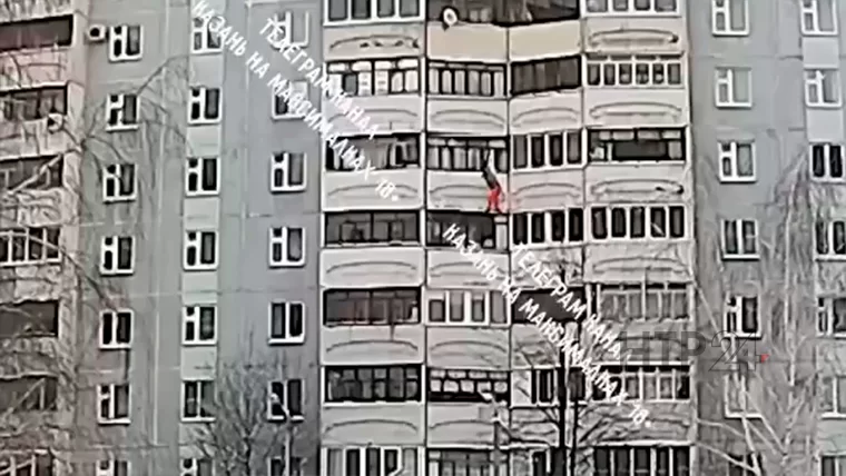 В Казани женщина выпала с шестого этажа, после чего встала и вернулась домой
