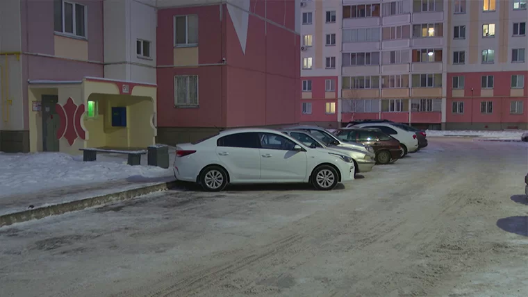 В Нижнекамске пропала 29-летняя девушка после того, как вышла из автомобиля