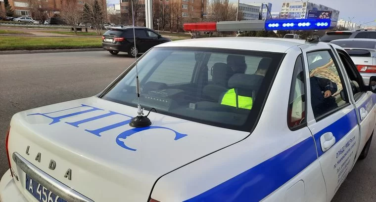 В Татарстане за время профилактической операции ГИБДД оштрафовала 1 300 не пропускающих пешеходов автомобилистов
