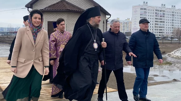 Епископ Пахомий возглавил первую литургию в Нижнекамске