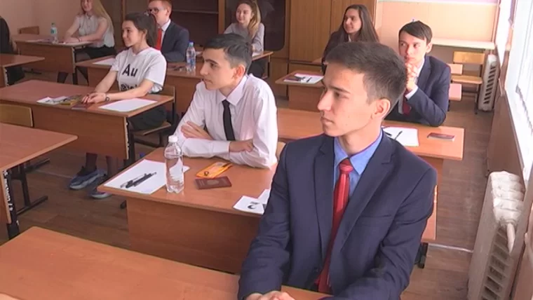 Всё больше выпускников Татарстана выбирают на ЕГЭ информатику, обществознание и историю