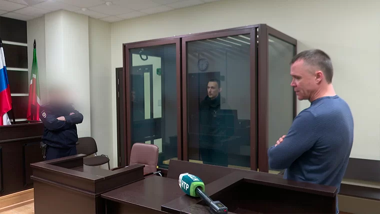 В Нижнекамске судят мужчину, сбежавшего из колонии-поселения из-за попавшего в больницу пасынка