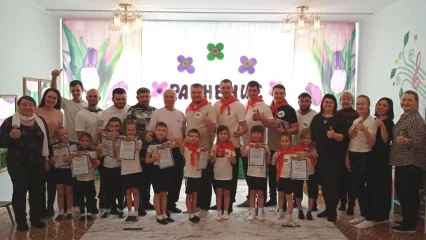 В Нижнекамске дети вместе с папами соревновались в ловкости и силе - НТР 24