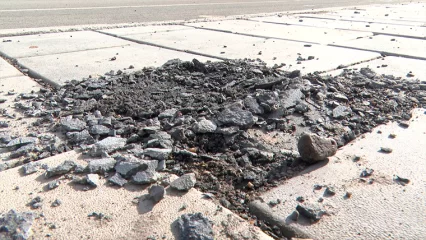 В Нижнекамске с наступлением весны начала исчезать брусчатка - НТР 24