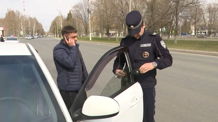 В Нижнекамске за один рейд оштрафовали 20 автомобилистов с тонировкой