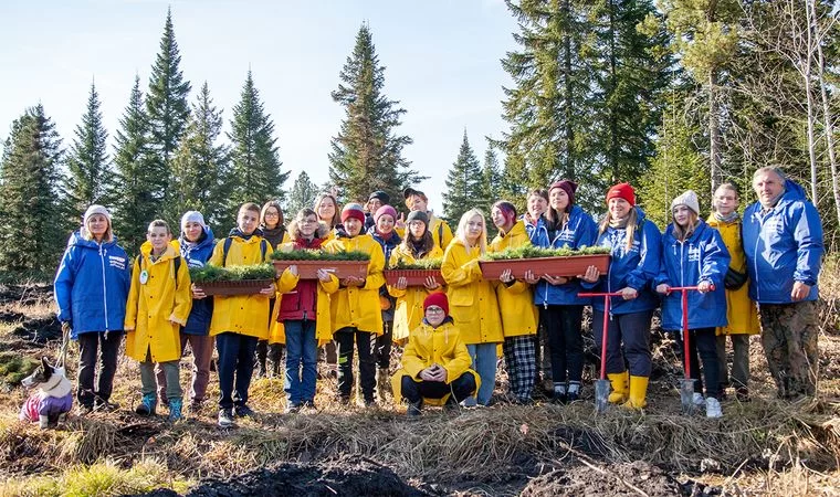 «Лесные братья» из Нижнекамска победили в грантовом конкурсе СИБУРа для школ и школьных лесничеств