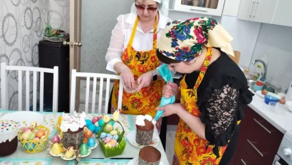 Нижнекамские хозяйки поделились рецептами «ноздрястых» куличей - НТР 24