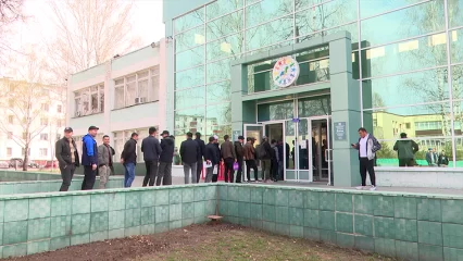 В Нижнекамске открылись избирательные участки для граждан Узбекистана для досрочного голосования по изменению Конституции - НТР 24