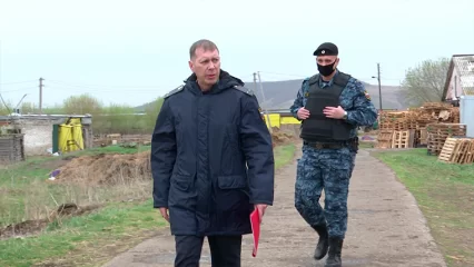 Приставы отправились в поселения Нижнекамска, чтобы навестить должников - НТР 24