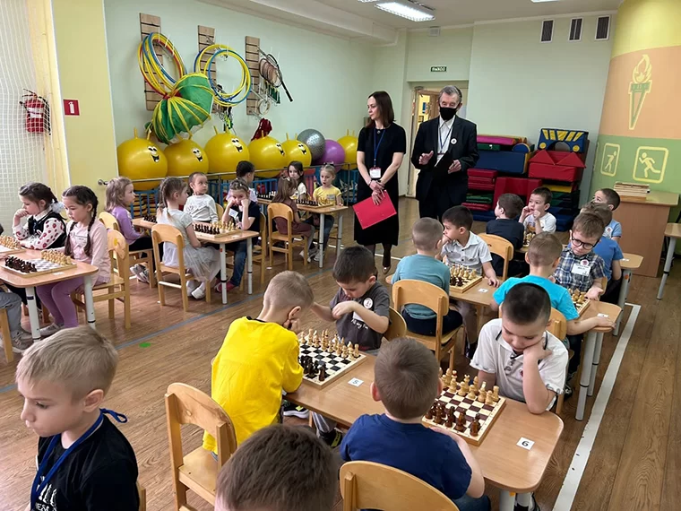В Нижнекамске стартовал турнир по шахматам среди дошколят
