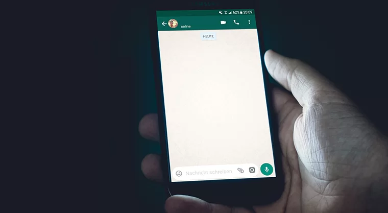 WhatsApp разрешил использовать один аккаунт на нескольких телефонах