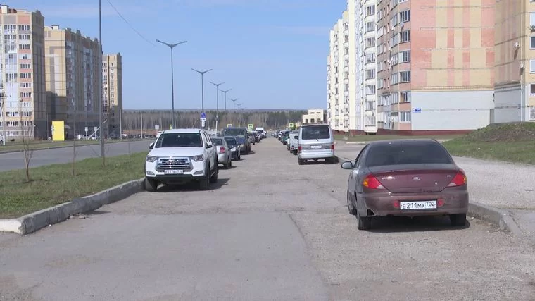 В Нижнекамске по проспекту Строителей появится «зелёная зона» вместо выезда на кольцо