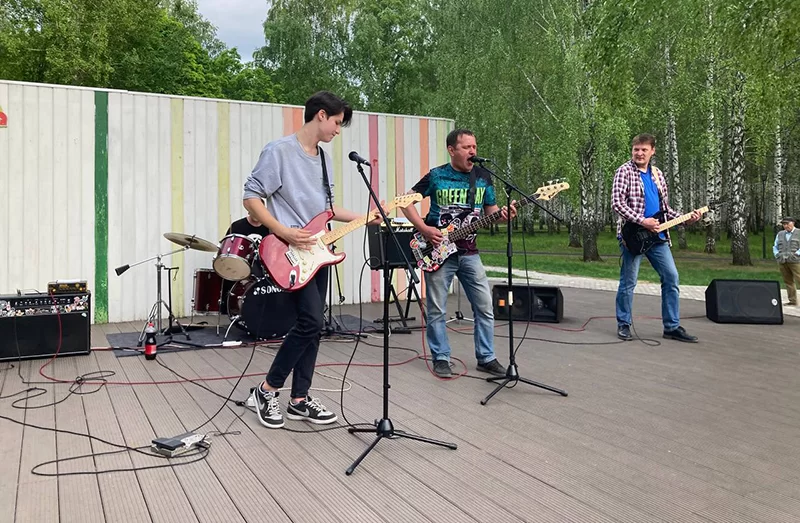 Сила музыки: культурное лето 2023 года в Нижнекамске открыл рок-концерт в парке «СемьЯ»