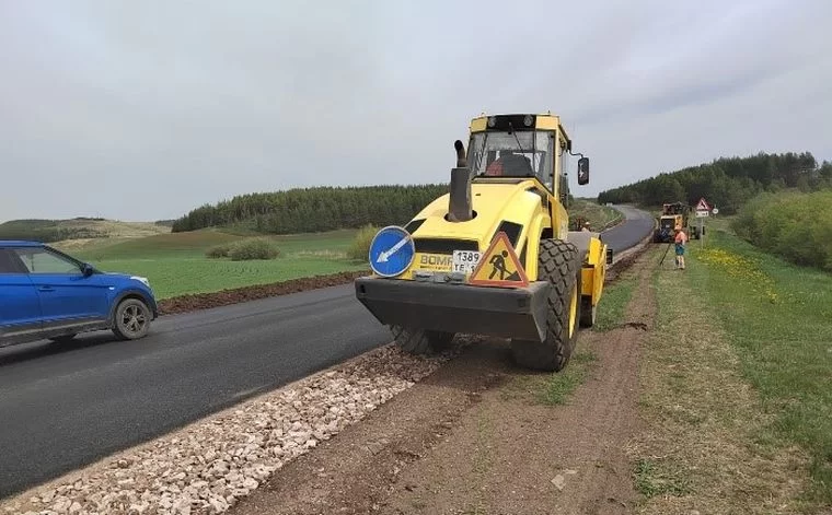 В Татарстане по нацпроекту ремонтируют дорогу Азнакаево – Тумутук – Кук-Тяка