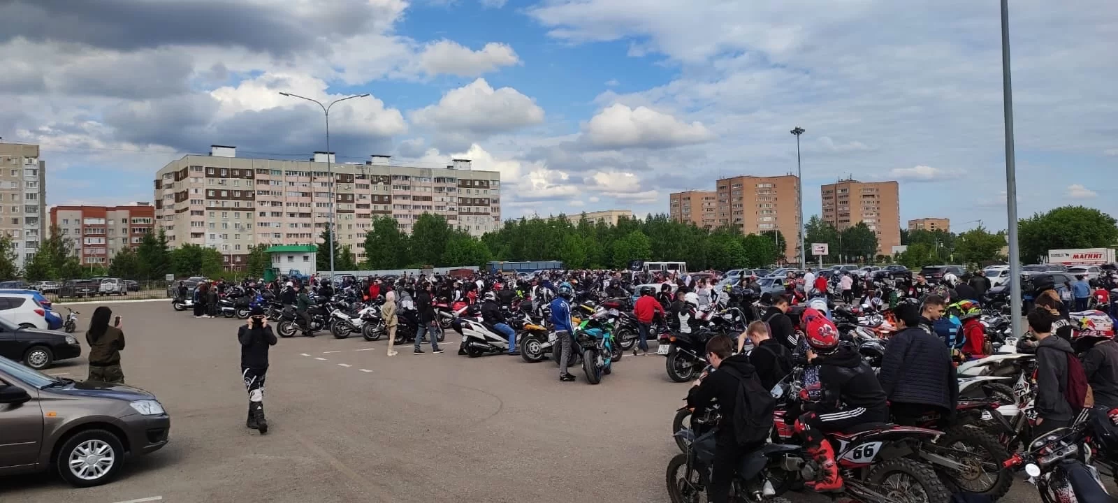 В Нижнекамске прошел пробег мотоколонны в честь открытия сезона