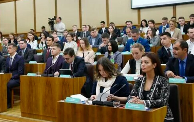 В Нижнекамске формируют новый состав «Молодежного парламента» при Совете НМР