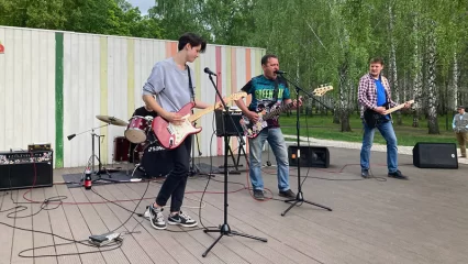 Сила музыки: культурное лето 2023 года в Нижнекамске открыл рок-концерт в парке «СемьЯ»