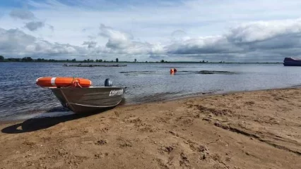 Жителям Татарстана напомнили об обязанностях водителя лодки