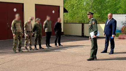 В Нижнекамске проводили в зону СВО еще одну группу солдат-отпускников