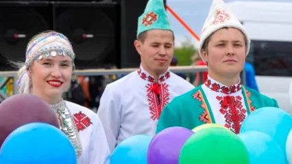Мастер-классы, выставки и двухметровые пчелы: в Татарстане отметят праздник марийской культуры «Семык»