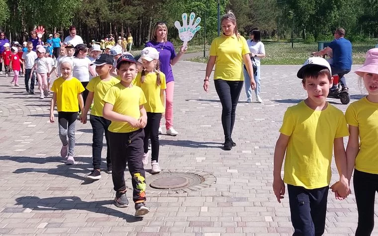 1000 шагов к здоровью: в городском парке Нижнекамска для дошколят устроили оздоровительную акцию