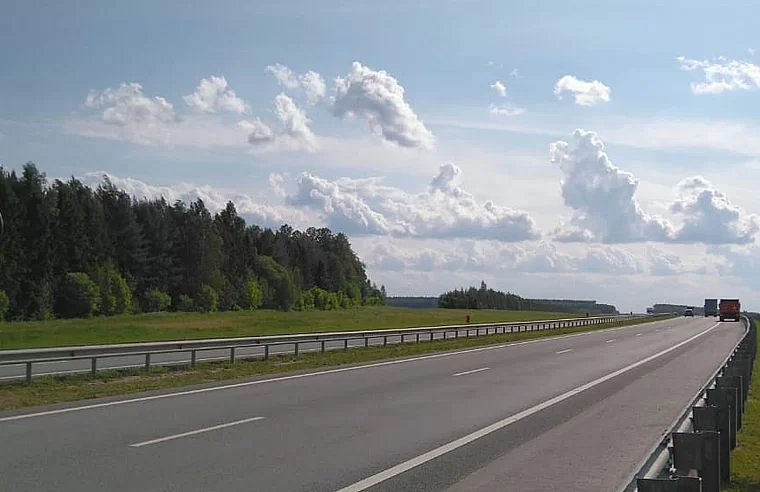 На двух участках М-7 в Татарстане сузили проезжую часть и ограничили скорость