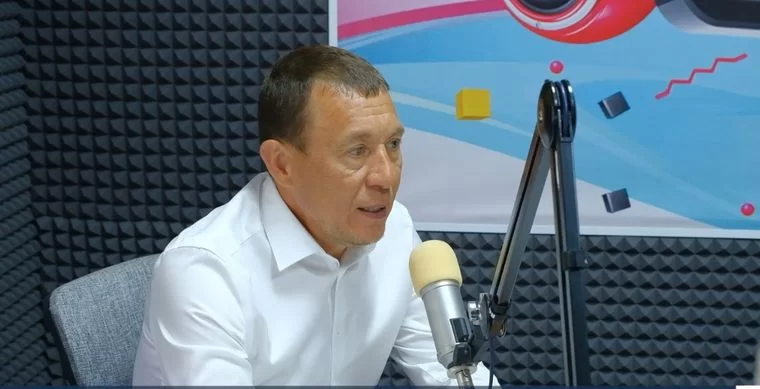 Мэр Нижнекамска в интервью на радио DFM рассказал о молодежной политике в городе