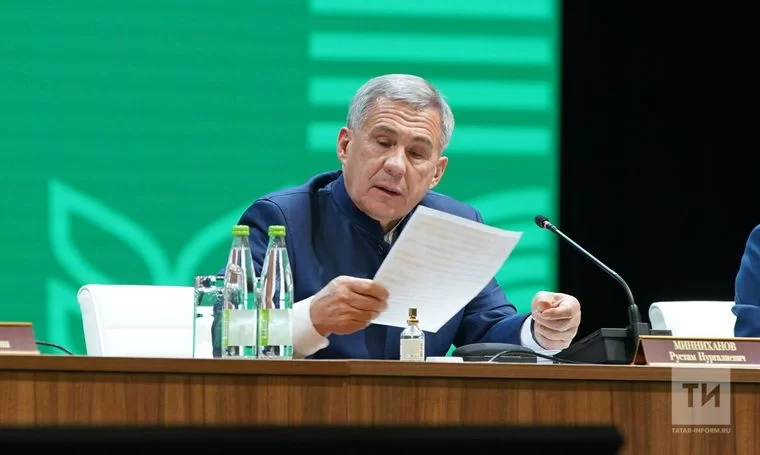 Минниханов переизбран председателем совета директоров «Татнефтехиминвест-холдинга»