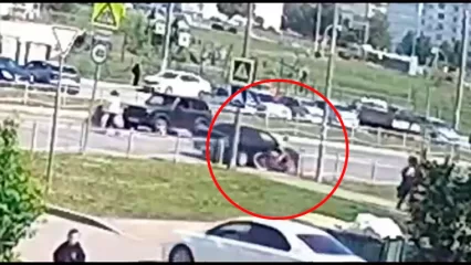 В Нижнекамске ищут водителя авто, сбившего мальчика на велосипеде