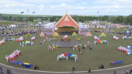 На Сабантуе в Нижнекамске показали театрализованный пролог