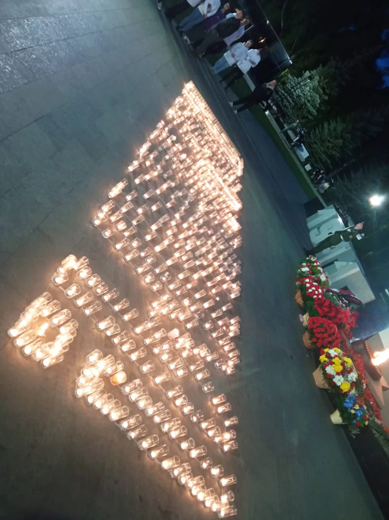 Фоторепортаж: акция «Свеча памяти» в Нижнекамске ко Дню памяти и скорби